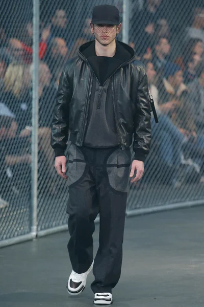 Look 36